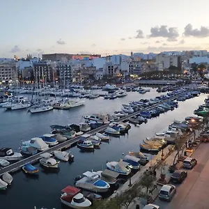 Appartement 2 Bedroom, And Spacious With Sea View - 2